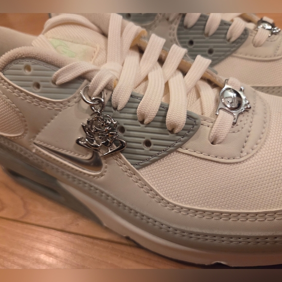 NWT Nike Air Max 90 SE Molten Metal size 9.5 - Picture 4 of 6